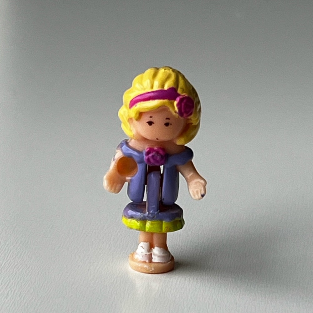 Polly pocket vintage sweet roses doll toy 1996 blue bird